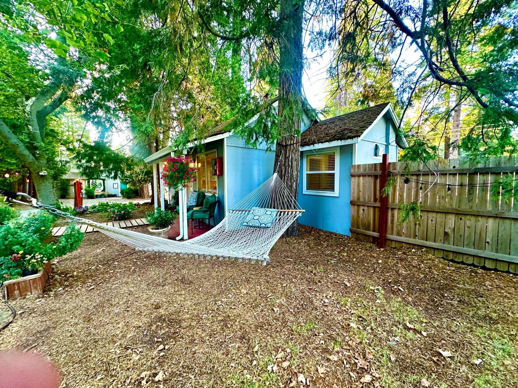 The Pines Inn And Cottages Grass Valley Esterno foto